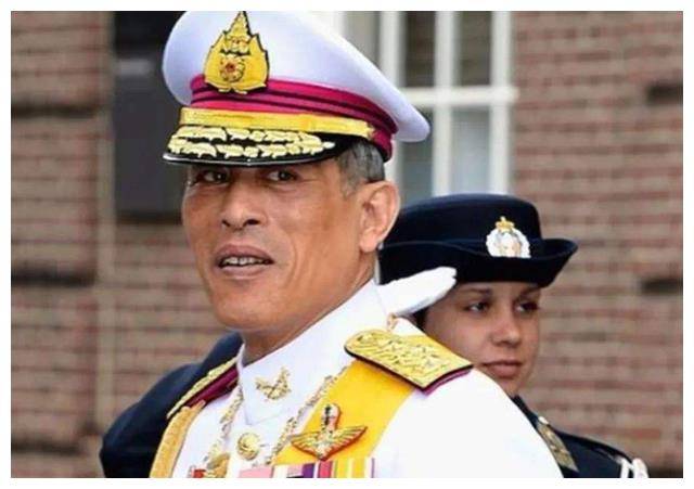 苏提达回国重拾恩宠，安德鲁旧事重提鸣不平，期待西拉米重回王室