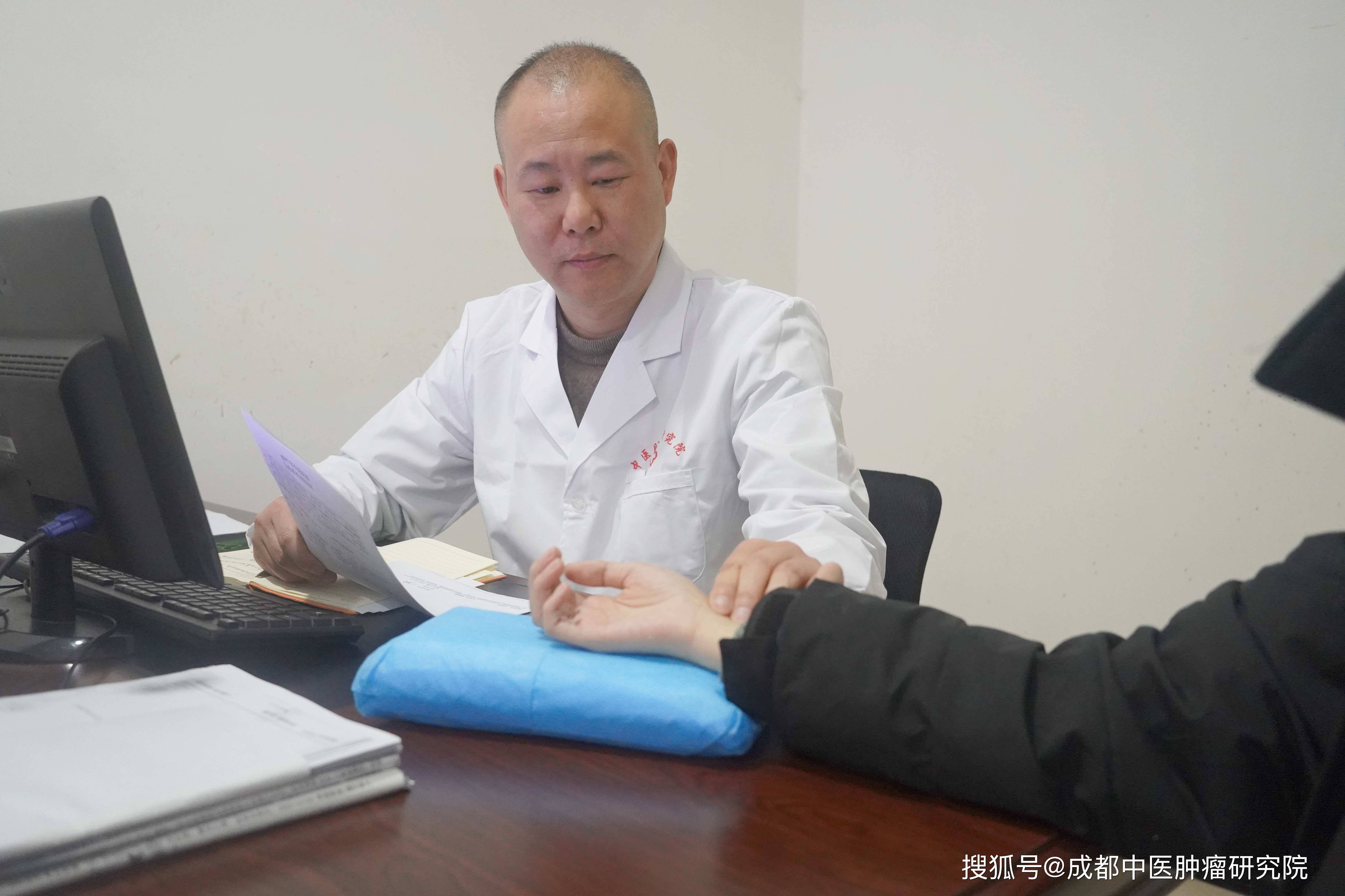 罗程主任：西瓜会助长湿气，夏天怎么吃西瓜才健康？